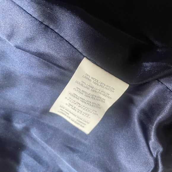 Coat - Picture 6 of 9